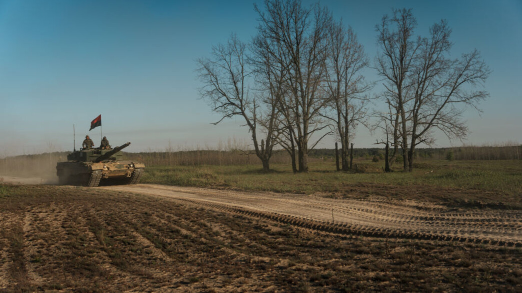 הטנק בפעולה (צילום: Serhii Mykhalchuk/Global Images Ukraine/Getty Images)