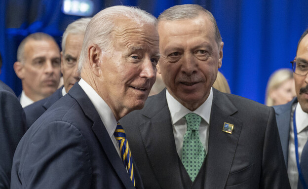 נשיא ארה"ב ג'ו ביידן ונשיא טורקיה ארדואן (צילום: Aytac Unal/Anadolu Agency via Getty Images)