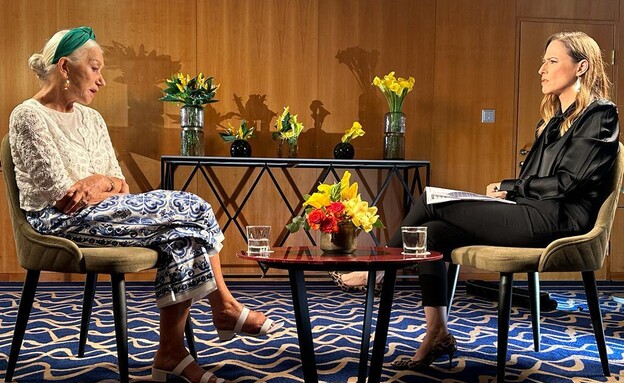 יונית לוי בריאיון עם הלן מירן שמשחקת את גולדה בסרט (צילום: n12)