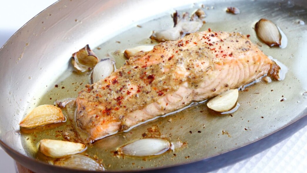 סלמון במעטפת תבלינים וחרדל