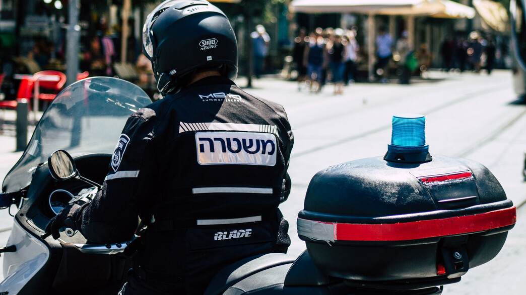 שוטר, משטרה, אילוסטרציה (צילום: Jose HERNANDEZ Camera 51, shutterstock)