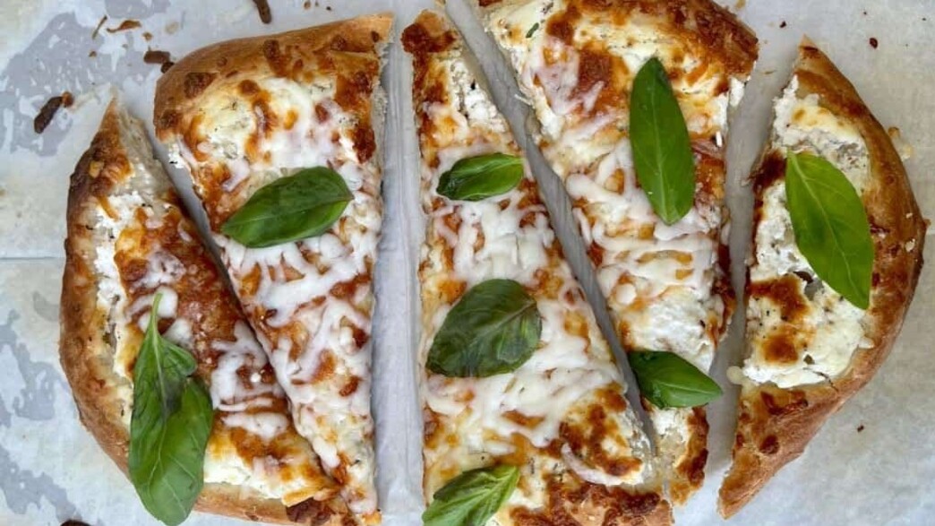 בצק בסיסי לפיצה