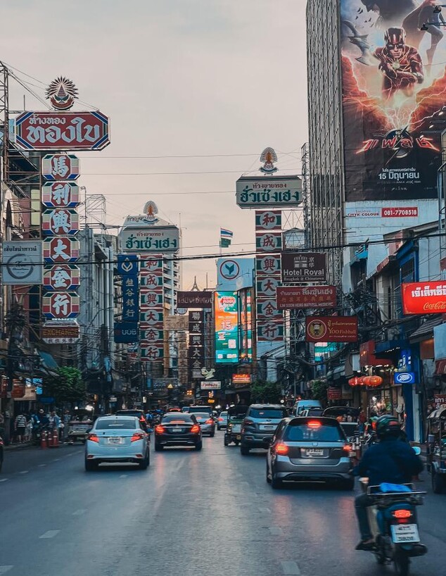 הרחוב הראשי באזור הסיני של בנגקוק (צילום: ליאת כהן רביב)