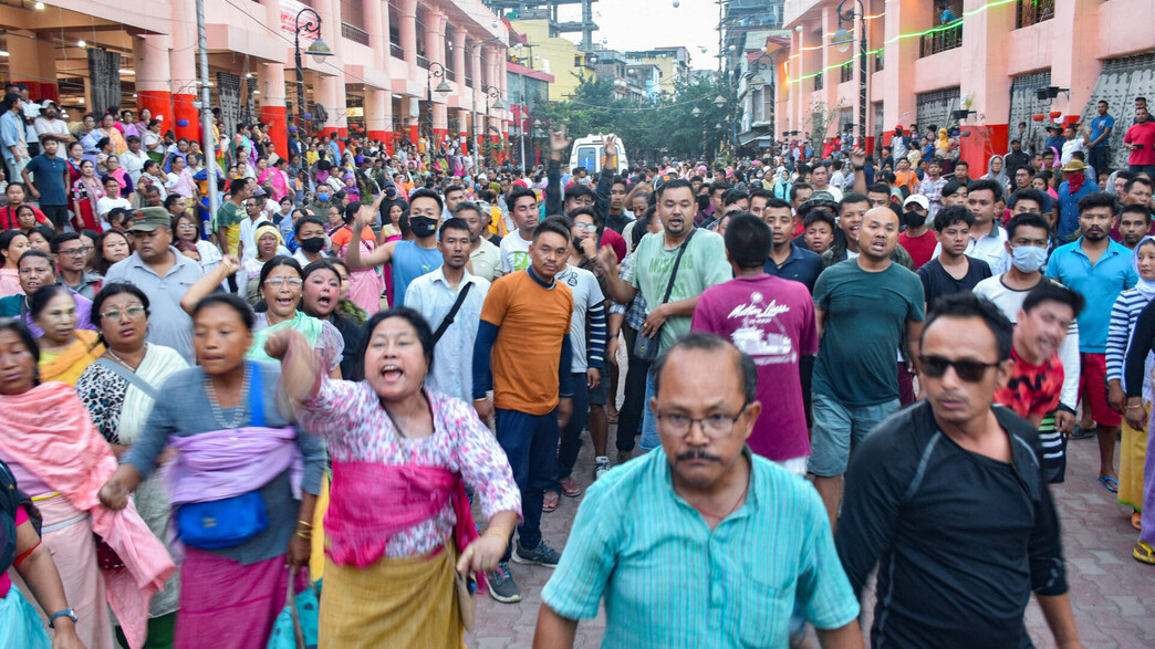 המחאות במניפור