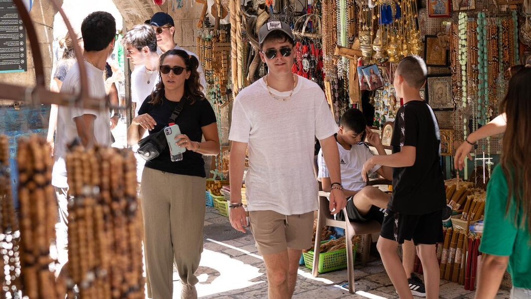 השחקן נואה שנאפ בישראל השחקן נואה שנאפ בישראל