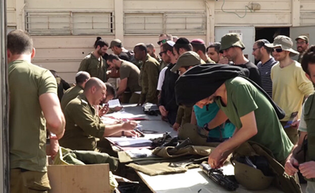 קליטה בבסיס (צילום: דובר צה