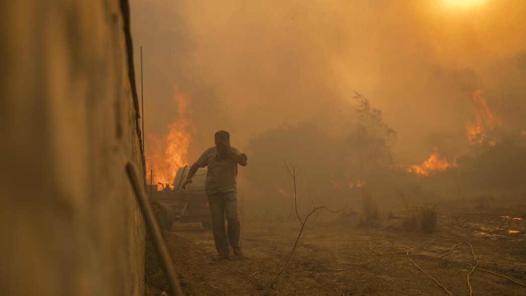 שריפות ביוון (צילום: AP)