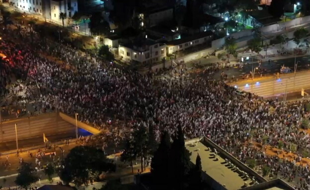 הפגנות כנגד הרפורמה המשפטית בתל אביב (צילום: עמיר טרקל)