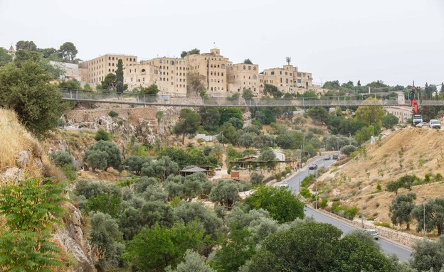 הגשר התלוי בירושלים (צילום: אליהו ינאי)
