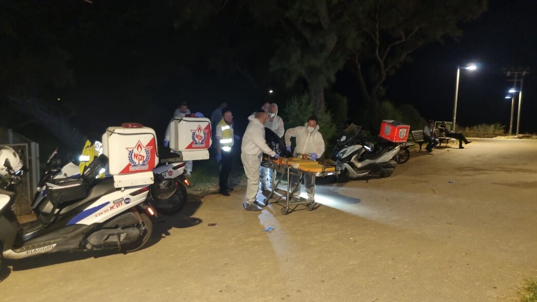 הזירה בה נמצאה גופת אישה סמוך למלון הילטון בת"א הזירה בה נמצאה גופת אישה סמוך למלון הילטון בת"א