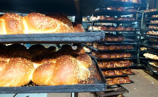 Bnei Brak - Viznitz Bakery, (Photo: Ariela Apello)