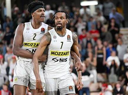 לידיי (משמאל). החליט להישאר ליד פאנתר (Getty)