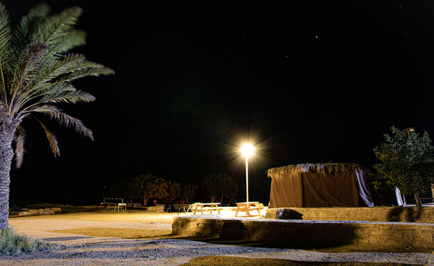 חניון הלילה הגן הלאומי ממשית (צילום: יניב כהן, רשות הטבע והגנים)