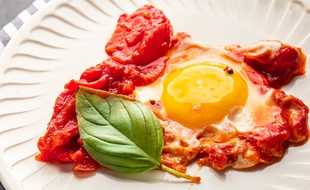 שקשוקה. כמה שיותר סוגי עגבניות יותר טוב