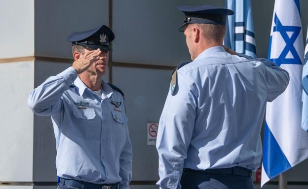 מפקד חיל האוויר, ראש הלהק היוצא