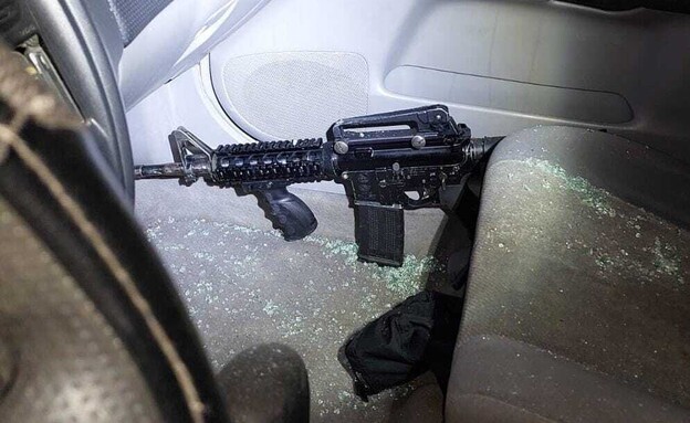 רובה ה-M16 שנתפס ברכב