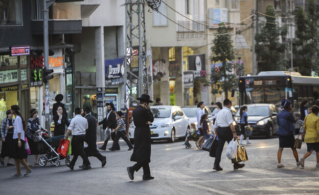 רחוב רבי עקיבא בבני ברק (צילום: פלאש 90)