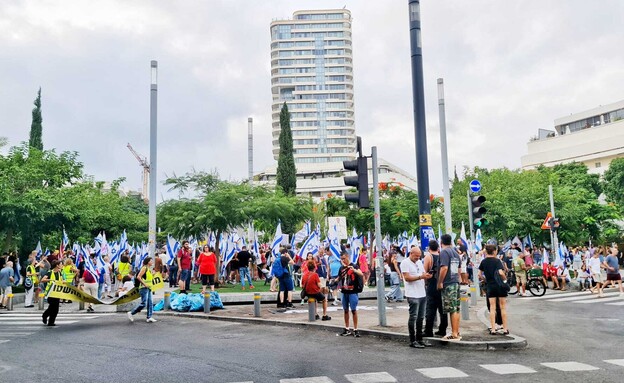 הפגנות נגד המהפכה המשפטית בתל אביב (צילום: דורון מרגוליס)