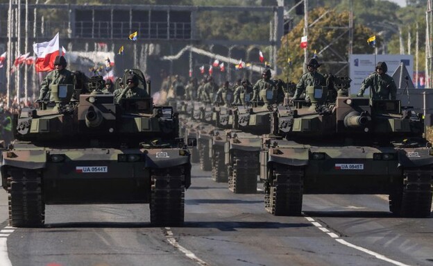 כוחות הצבא (צילום: WOJTEK RADWANSKI/AFP/GettyImages)