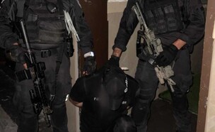 מעצר חולית הירי בנצרת (צילום: דוברות המשטרה)