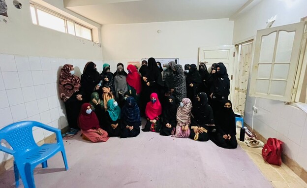 כיתות לימוד סודיות לנערות באפגניסטן (צילום: פשטנה דוראני)