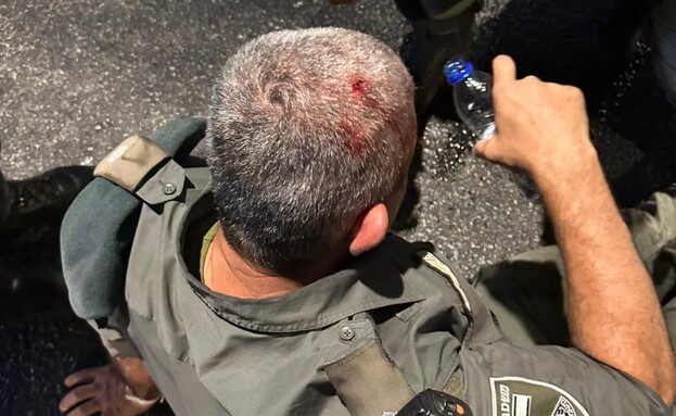 שלושה שוטרים נפצעו בזמן ההפגנה