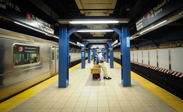 הרכבת התחתית בניו יורק, סאבוויי (צילום: מנדי הכטמן, פלאש 90)