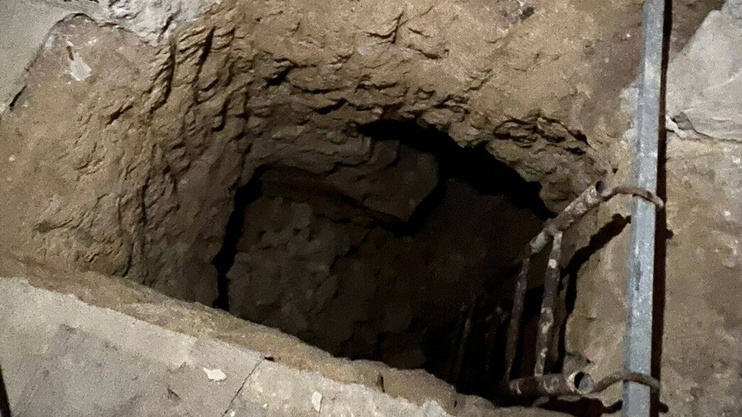 המנהרה התת קרקרעית של ארגון הפשע (צילום: דוברות המשטרה)