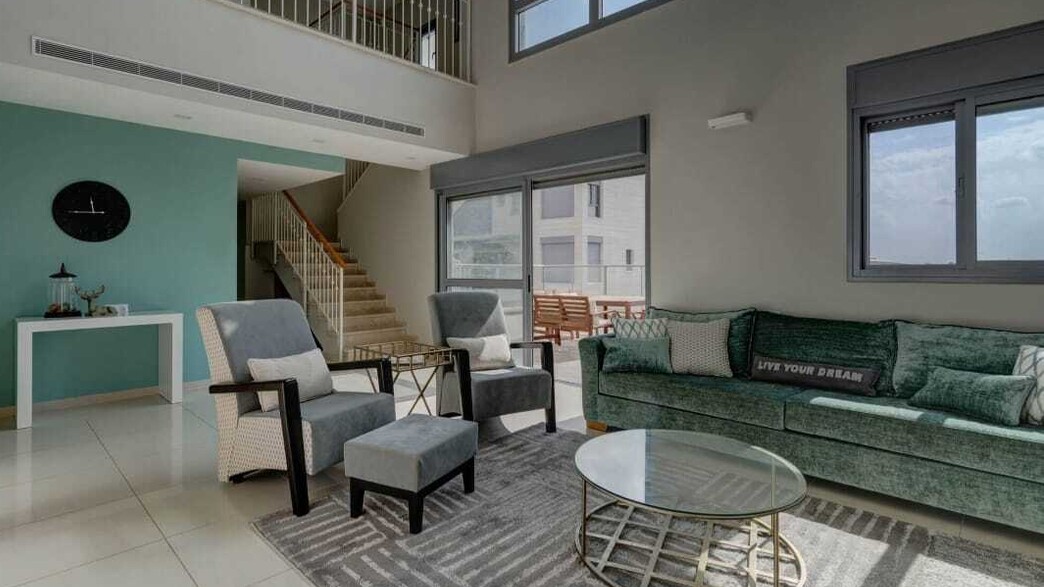 קונסולה נפתחת עיצוב סטודיו ‎Home Lifting 