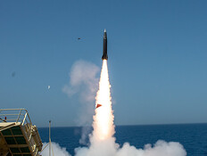 בשל איומי ארדואן: יוון רוצה לרכוש טילים בליסטיים מישראל