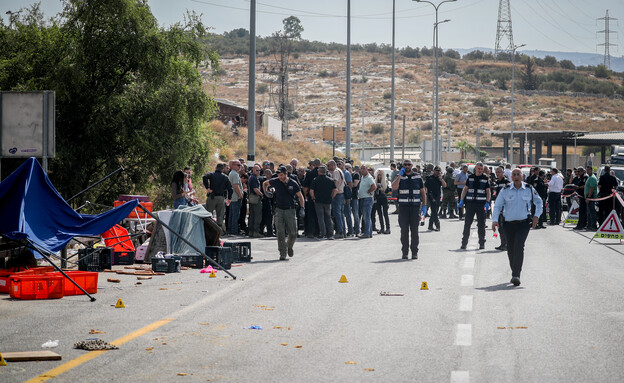 פיגוע דריסה במחסום מכבים (צילום: ג'מאל עוואד, פלאש 90)