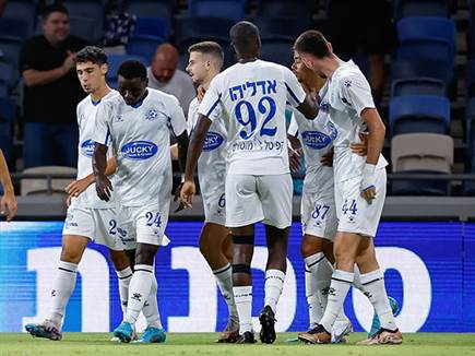 מכבי פ"ת פתחה מצוין עם שער של טוקלומטי (מאור אלקסלסי)