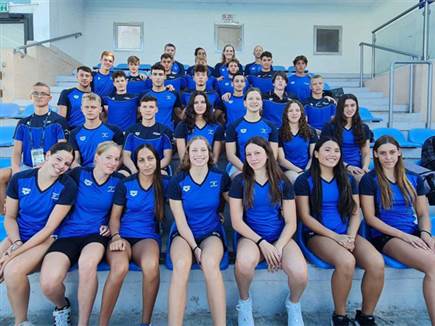 סגל נבחרת הנוער (לידור גולדברג, איגוד השחייה) (צילום: ספורט 5)