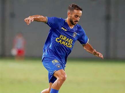 קיקו רשם דקות ראשונות במדים החדשים (צילום: אלן שיבר)