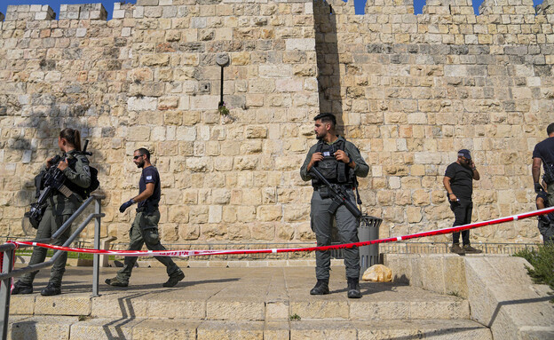 פיגוע דקירה בעיר העתיקה, ירושלים (צילום: AP)