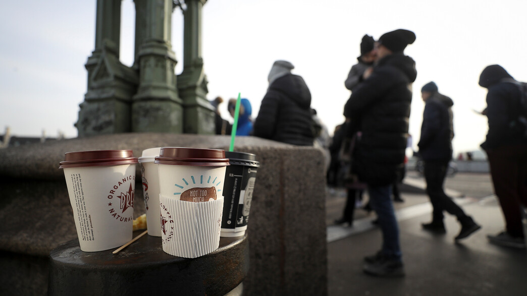 כוסות חד פעמיות