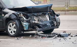 תאונת דרכים, תאונה (צילום: V.Lawrence, shutterstock)