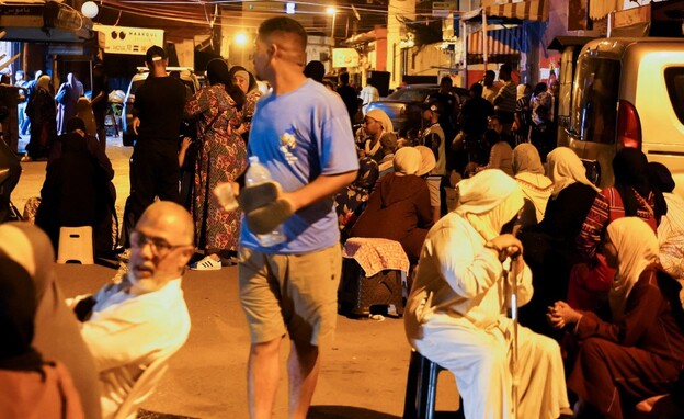 רעידת האדמה במרוקו, אנשים שפונו מאזור האסון (צילום: רויטרס)