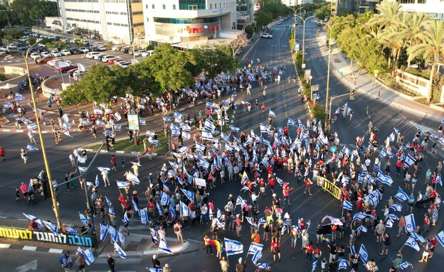הפגנה נגד המהפכה המשפטית, רחובות (צילום: גלעד פירסט)