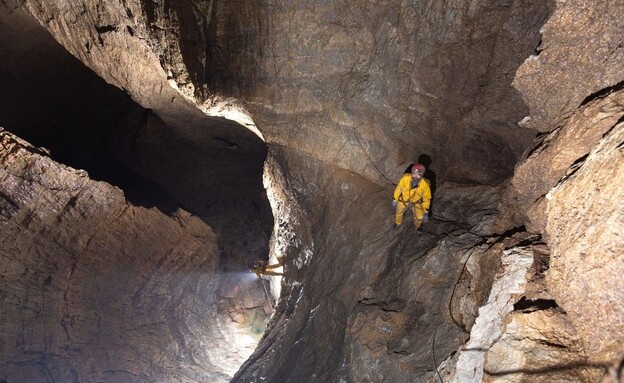 מארק דיקי במערה בטורקיה, לפני שחלה (צילום: רויטרס)