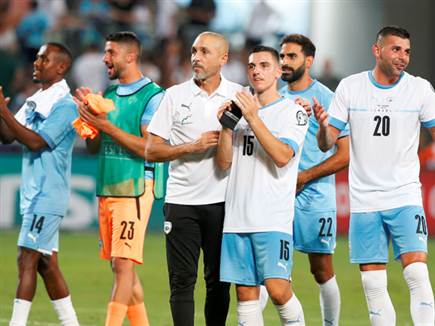 ונתן לנבחרת ישראל עוד שלוש נקודות (צילום: אלן שיבר)