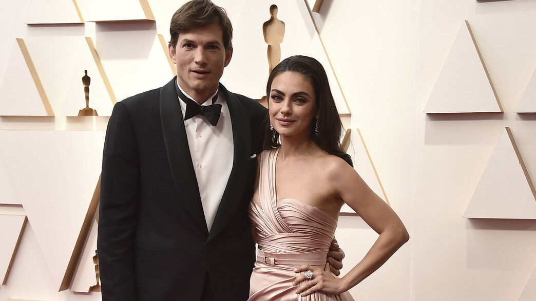 אשטון קוצ'ר ומילה קוניס