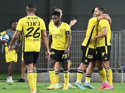 ניצחון בכורה העונה (ברני ארדוב)