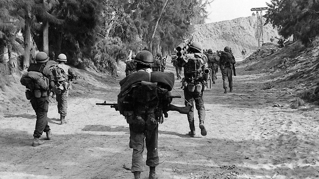 דוד מכלוב התקדמות של הפלוגה בתוך החיץ החקלאי אחרי 