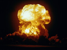 פצצת אטום, ניסוי גרעיני של חיל הים האמריקני