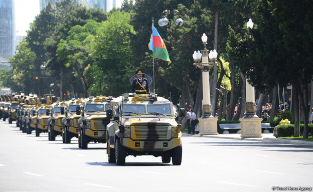 מצעד צבאי בבאקו