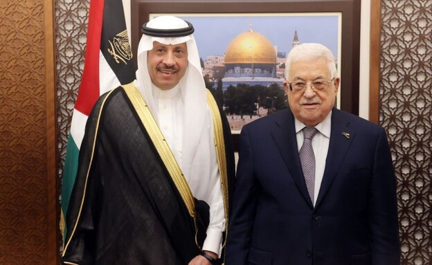השגריר הסעודי נאיף א-סודיירי עם אבו מאזן