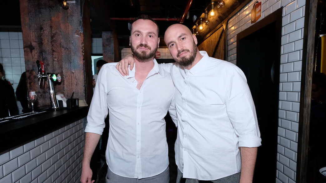 מימין: אביחי וצליל לי-נזר מימין: אביחי וצליל לי-נזר