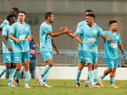 לוי הצטרף לחגיגה. הג'וקר של לם הערב (צילום: אלן שיבר)