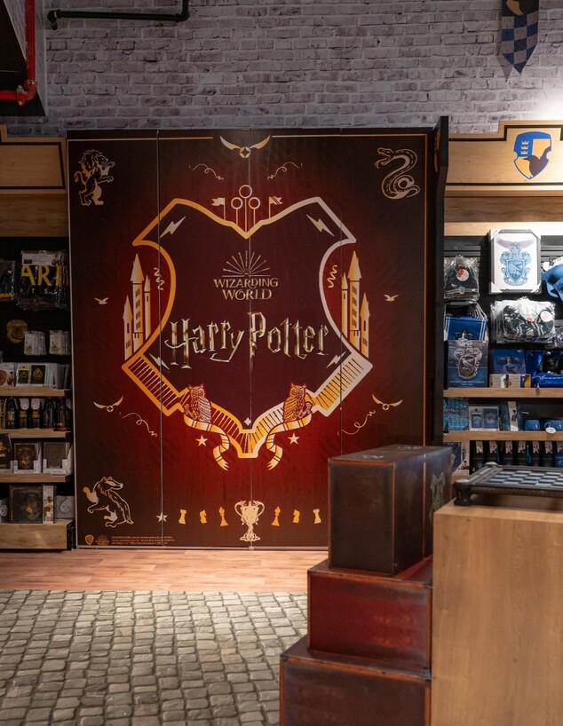 החנות הרשמית של הארי פוטר נפתחה בישראל (צילום: דויד ששון)